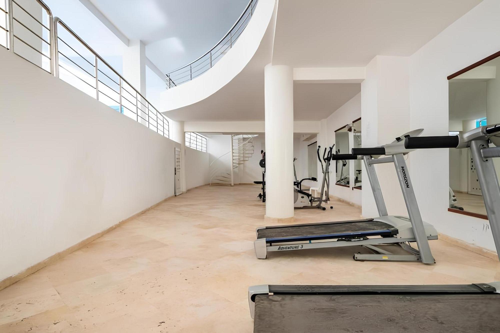 C-Appartement De Luxe Plein Centre De Gueliz Avec Piscine Parking Wifi Netflix Marraquexe Exterior foto